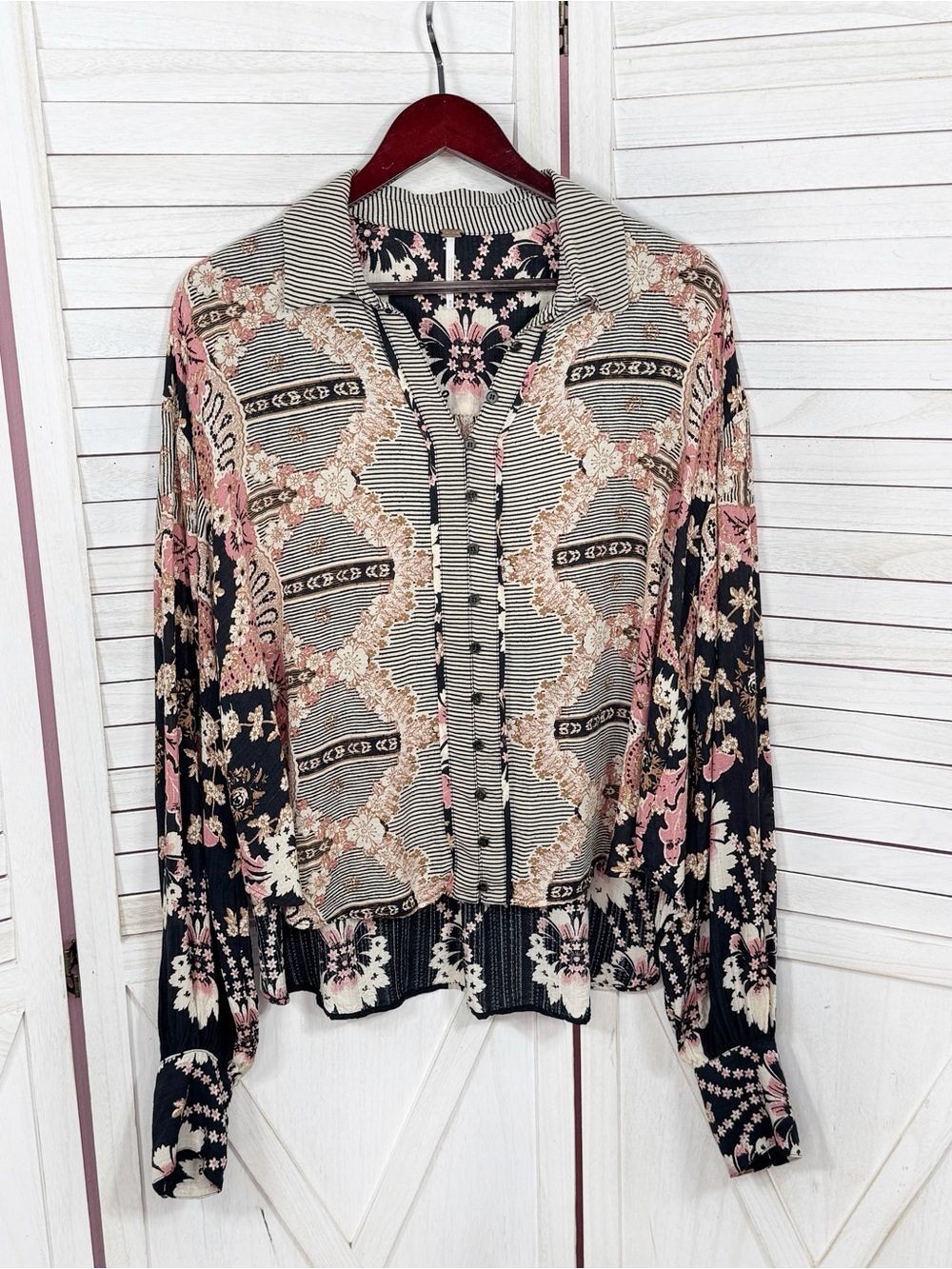 Free People Virgo Baby Floral Boho Oversized Button Up Shirt Black Multi Medium - Picture 8 of 13